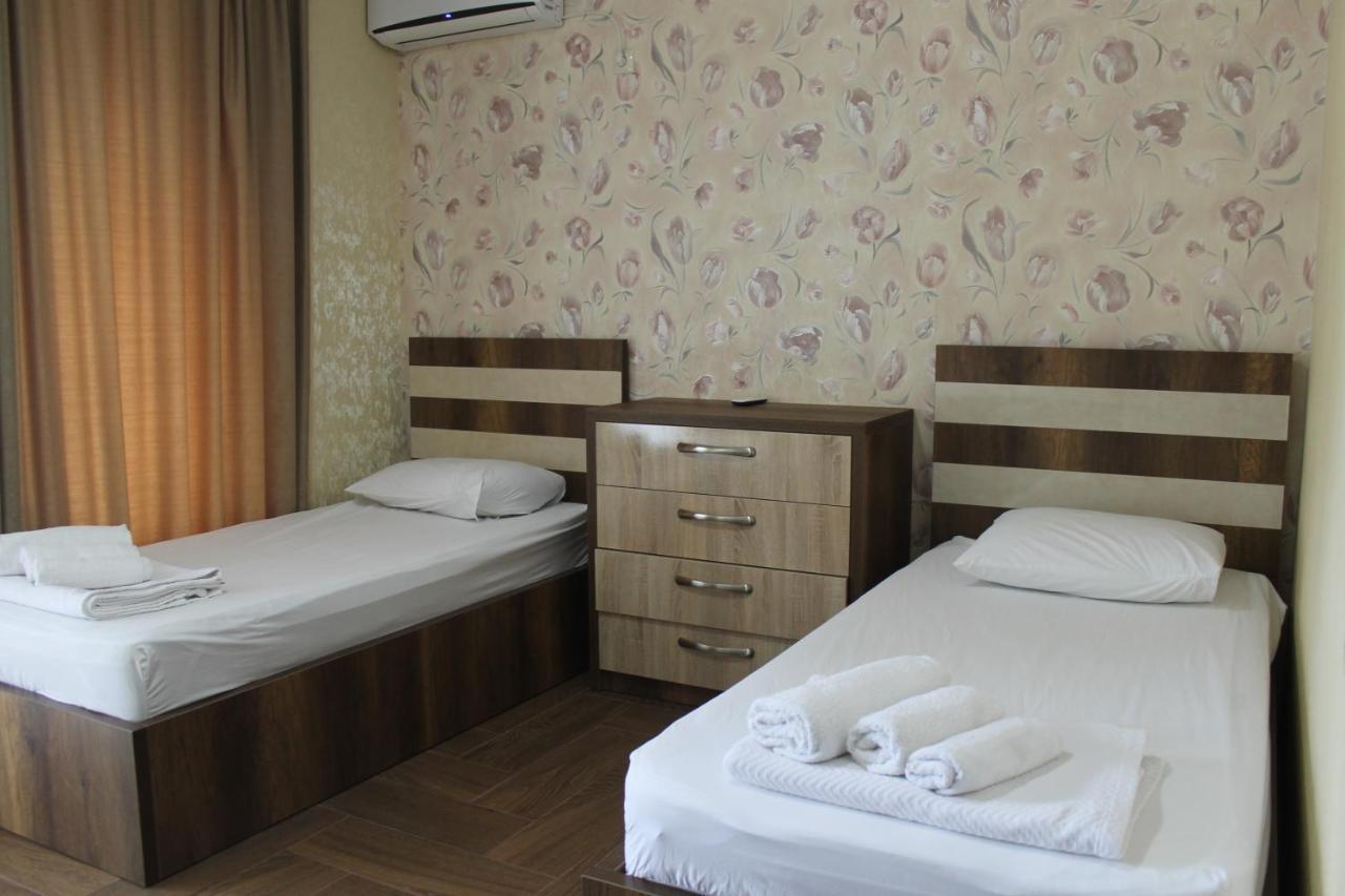 Hotel Lion Урекі Екстер'єр фото