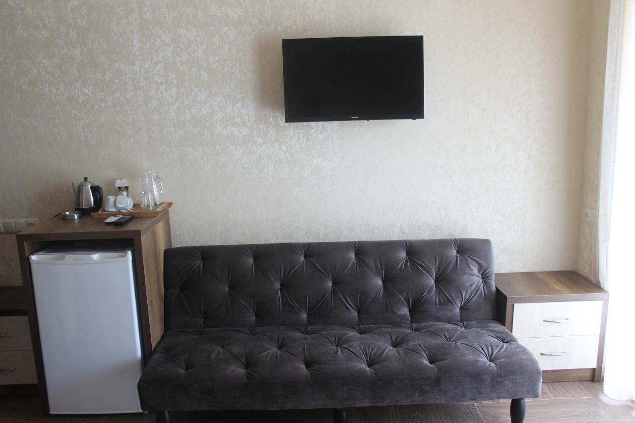 Hotel Lion Урекі Екстер'єр фото
