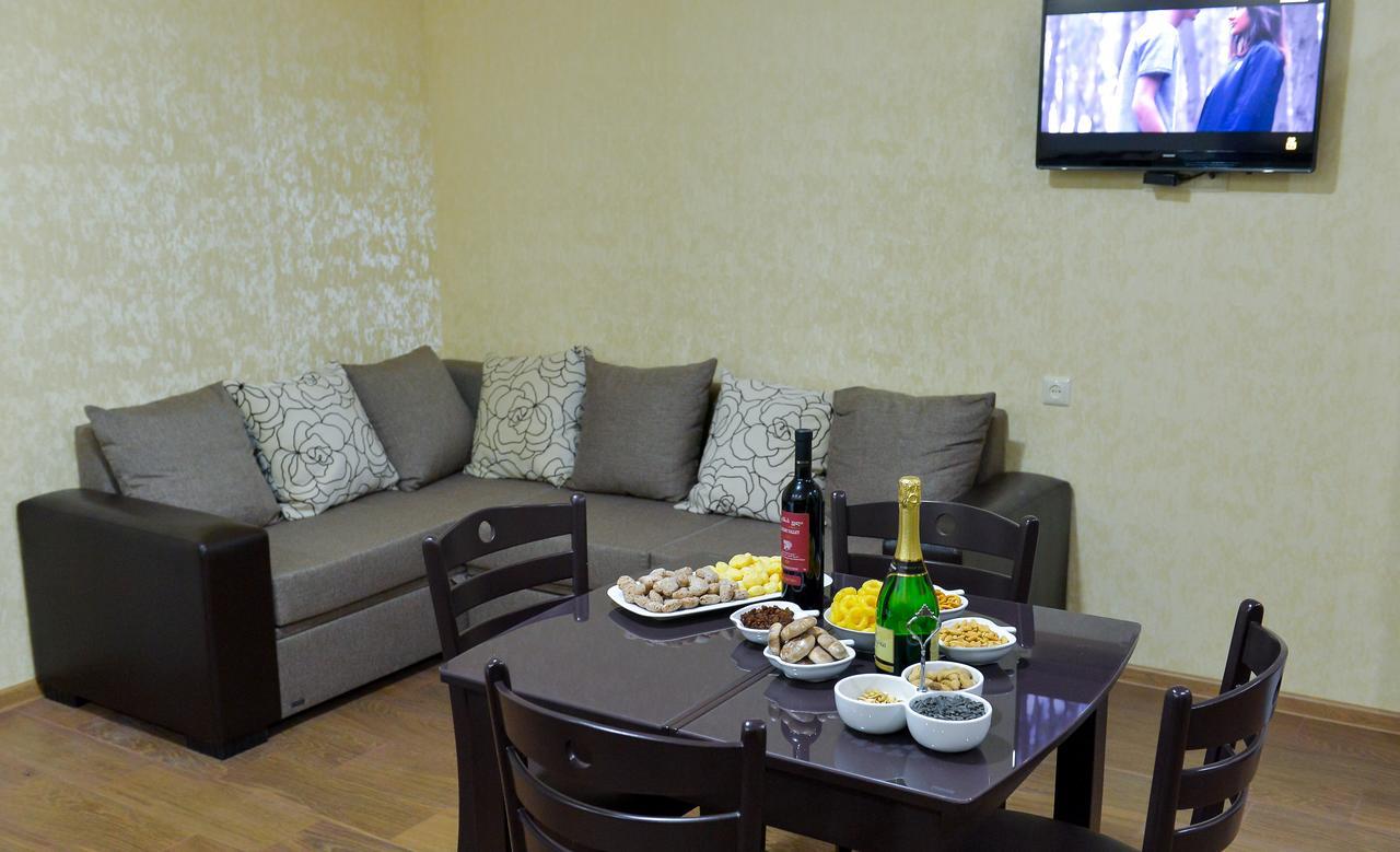 Hotel Lion Урекі Екстер'єр фото
