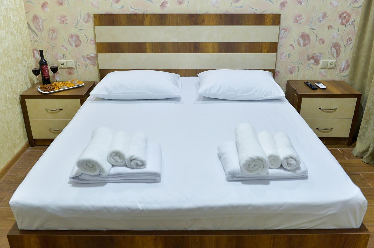 Hotel Lion Урекі Екстер'єр фото