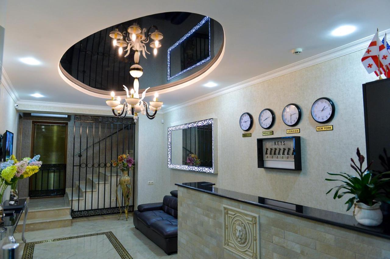 Hotel Lion Урекі Екстер'єр фото